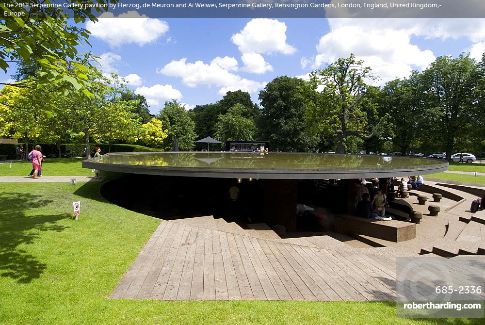 The 2012 Serpentine Gallery pavilion | Stock Photo