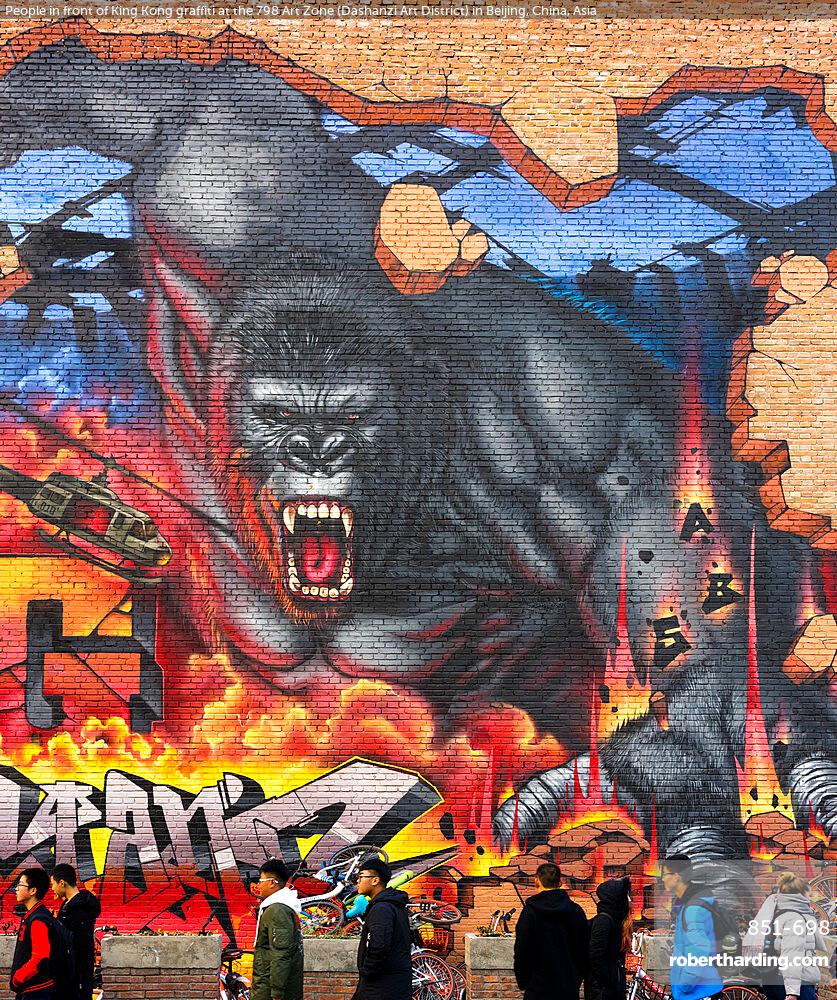 People in front of King | Stock Photo